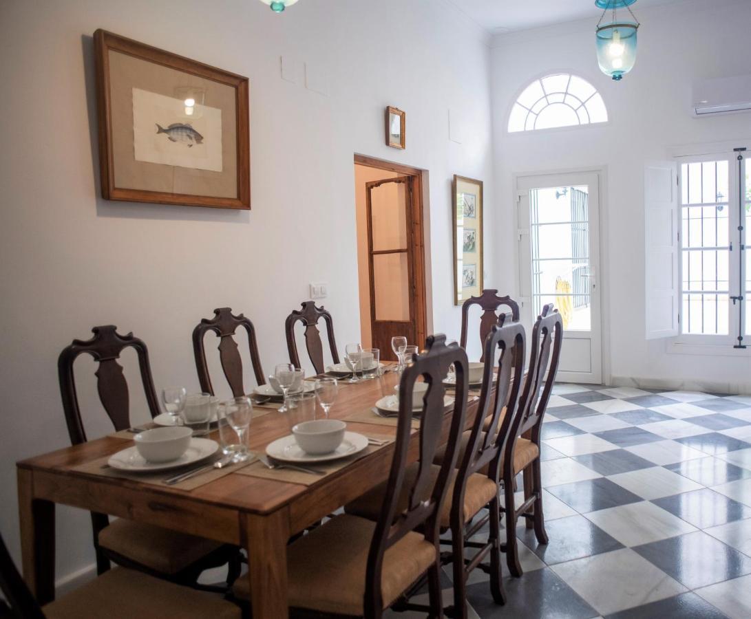 Gatu Premium Apartamento Palacio Oneto Con Jardin Privado " Preferente Mayores De 25 Anos Y Familias " El Puerto de Santa Maria Exterior photo